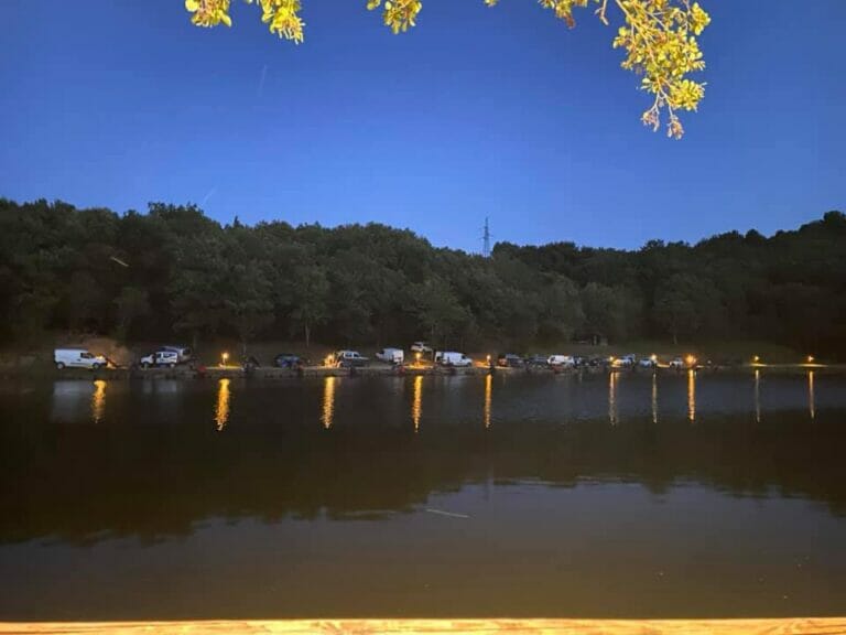 lago scacciapensieri notte