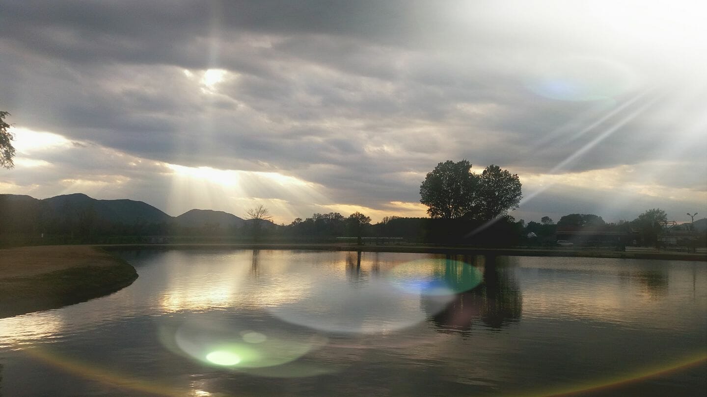 lago sistoriccio imbrunire