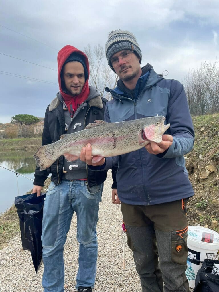 lago la bicocca 2 amici con big